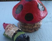 TINY RELAXING GNOME Statue  Miniture