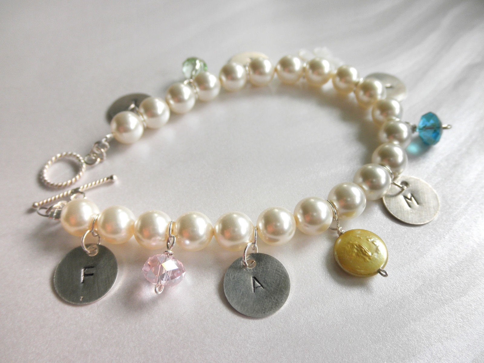 FAMILY Bracelet - Swarovski Pearls and Sterling Silver Stamped Family Letters Discs - Mothers Day - The Perfect Gift, Very Lovely, So Cute