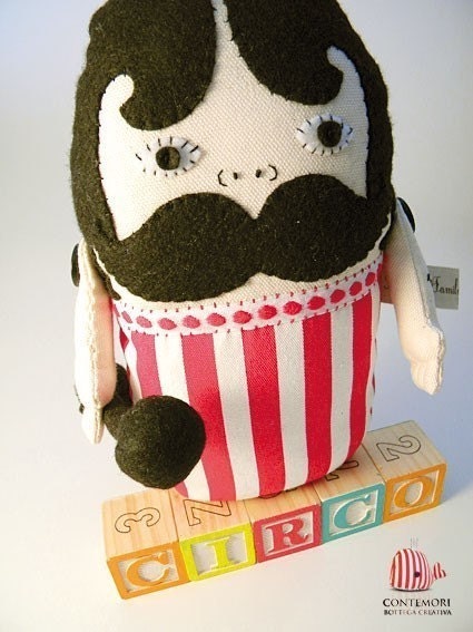 L'uomo Forzuto - The Circus Strongman - Softie Sculpture