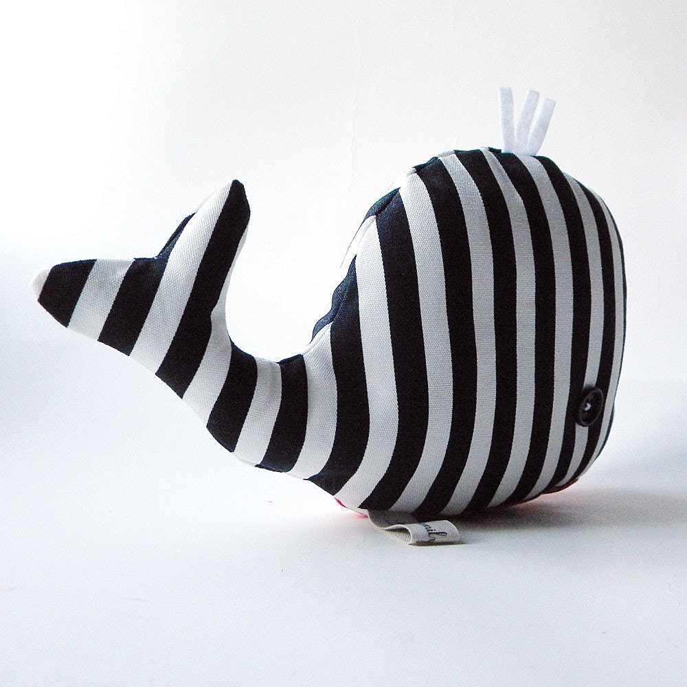 Helmut the whale - Handmade in Italy