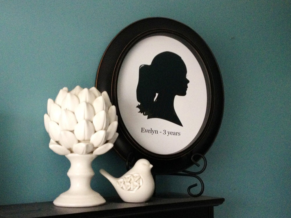 Custom Silhouette Portrait - Oval Framed 8x10 Art Print