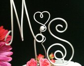 3 Piece Initial Cake topper Personalized for a unique couple Wedding cake decoration Anniversary Engagement Cake and Cupcakes