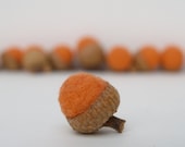 Wool Acorns, 8 Felt Handmade Woodland Waldorf Colorful Peachy Orange Halloween home decor Fall Thanksgiving pumpkin