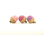 Pastel Wedding Favors, Needle Felted Acorns, Pale Pink, Lavender Purple and Strawberry Pink, Shabby Chic, Vintage Inspired, Easter Candy, 12