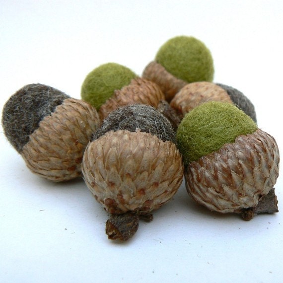 Felted Acorns, 10 Wool Felted Acorns in Woodland Colors.