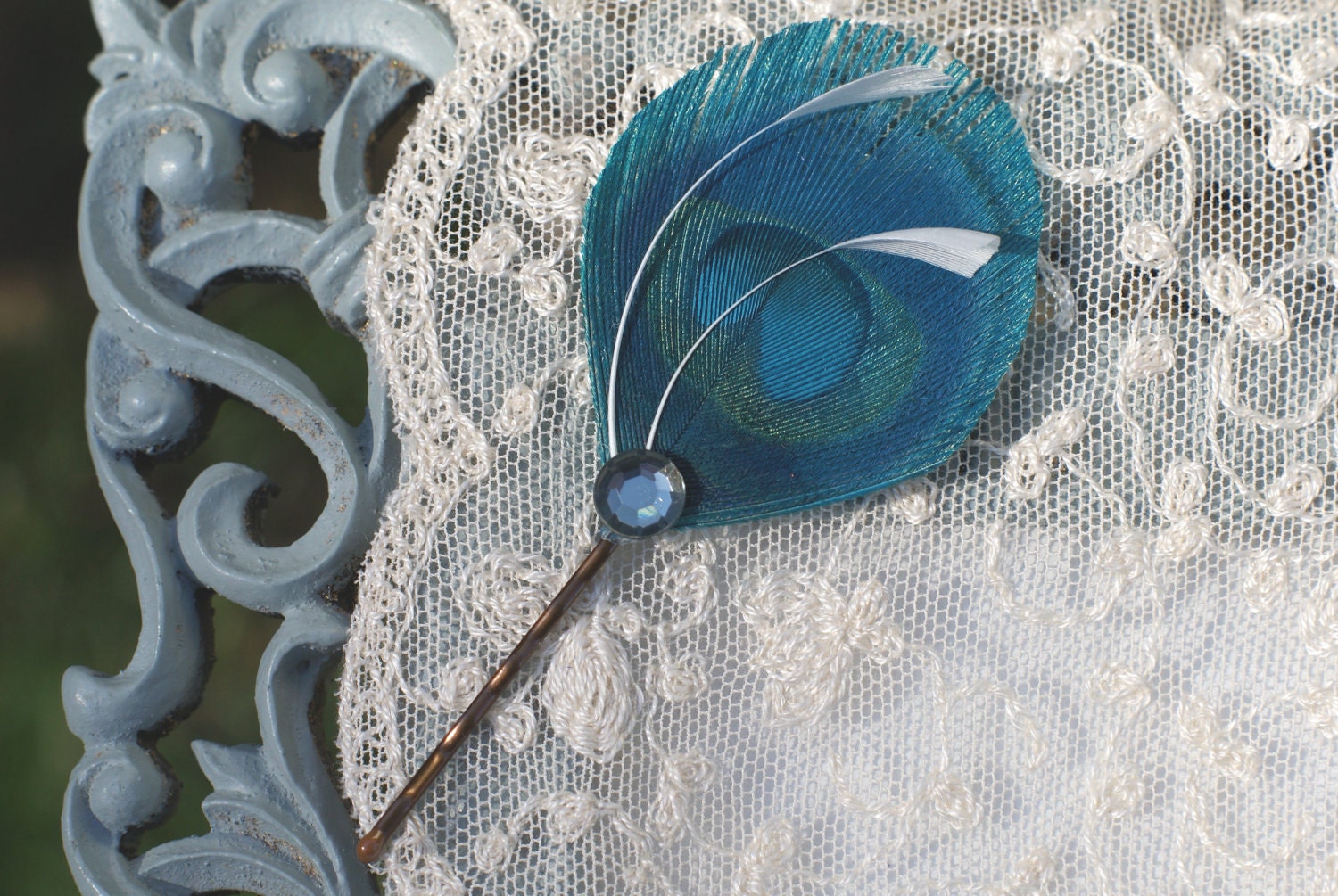 Peacock Hair Pin - Hair Feather in TROPICAL - Turquiose teal blue aqua - modern chic boho wedding beach sexy spring summer