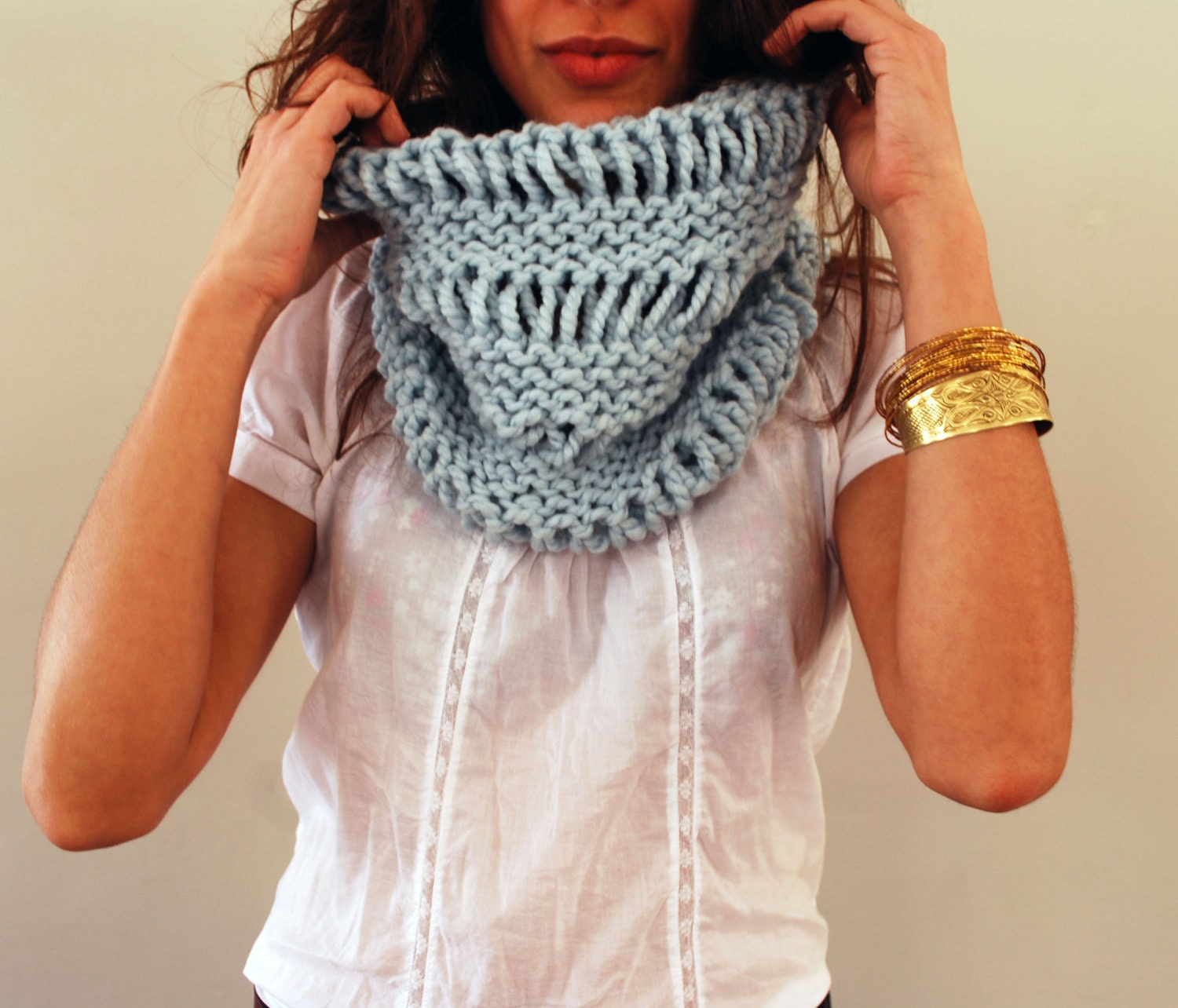 SPRING CLEANING SALE Chunky Hand Knit Cowl in Glacier