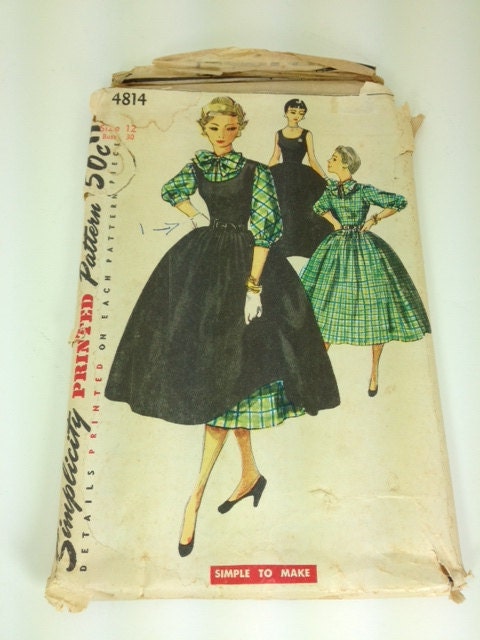 SALE 30% off 50s vinatge Simplicity dress pattern 4814 size 12