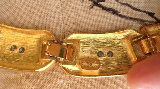 SALE Awesome vinatge 70s Park Lane Gold and Silver tone jaguar choker egyptian revival