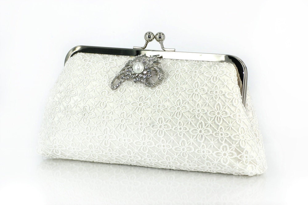 Bridal Clutch with Ivory Quatrefoil Lace 8-inch QUATREFOIL