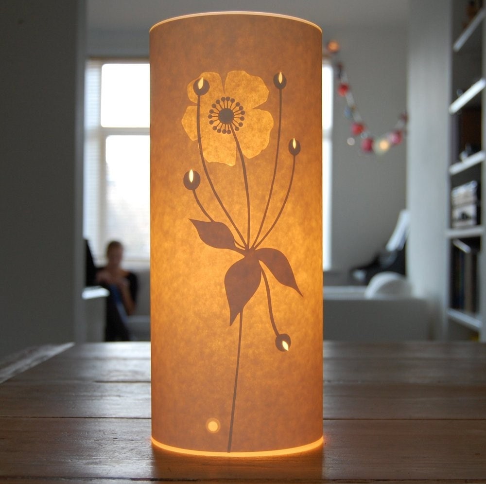Small Japanese Anemone Lamp
