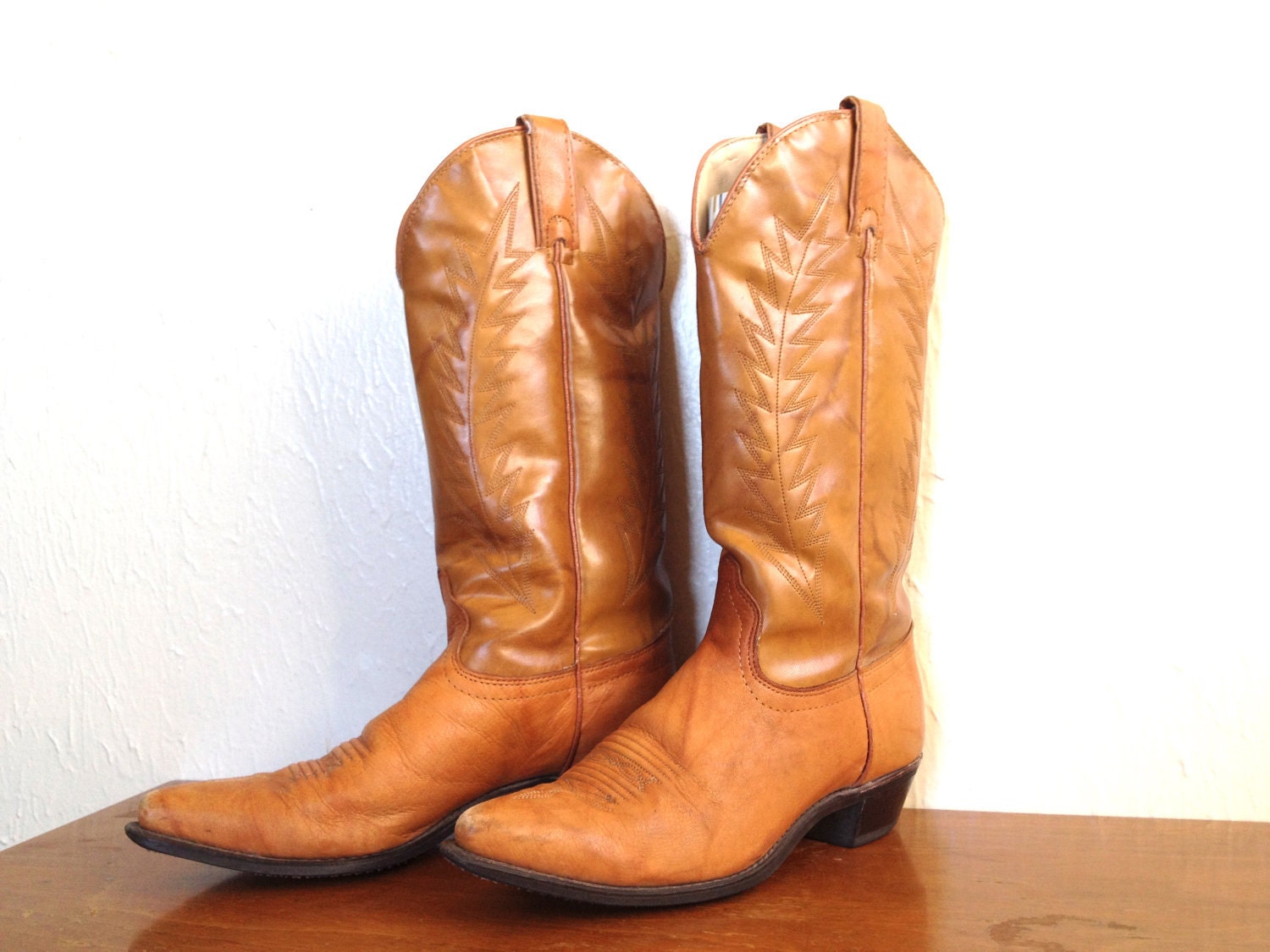Vintage Camel Leather Cowgirl Cowboy Boots