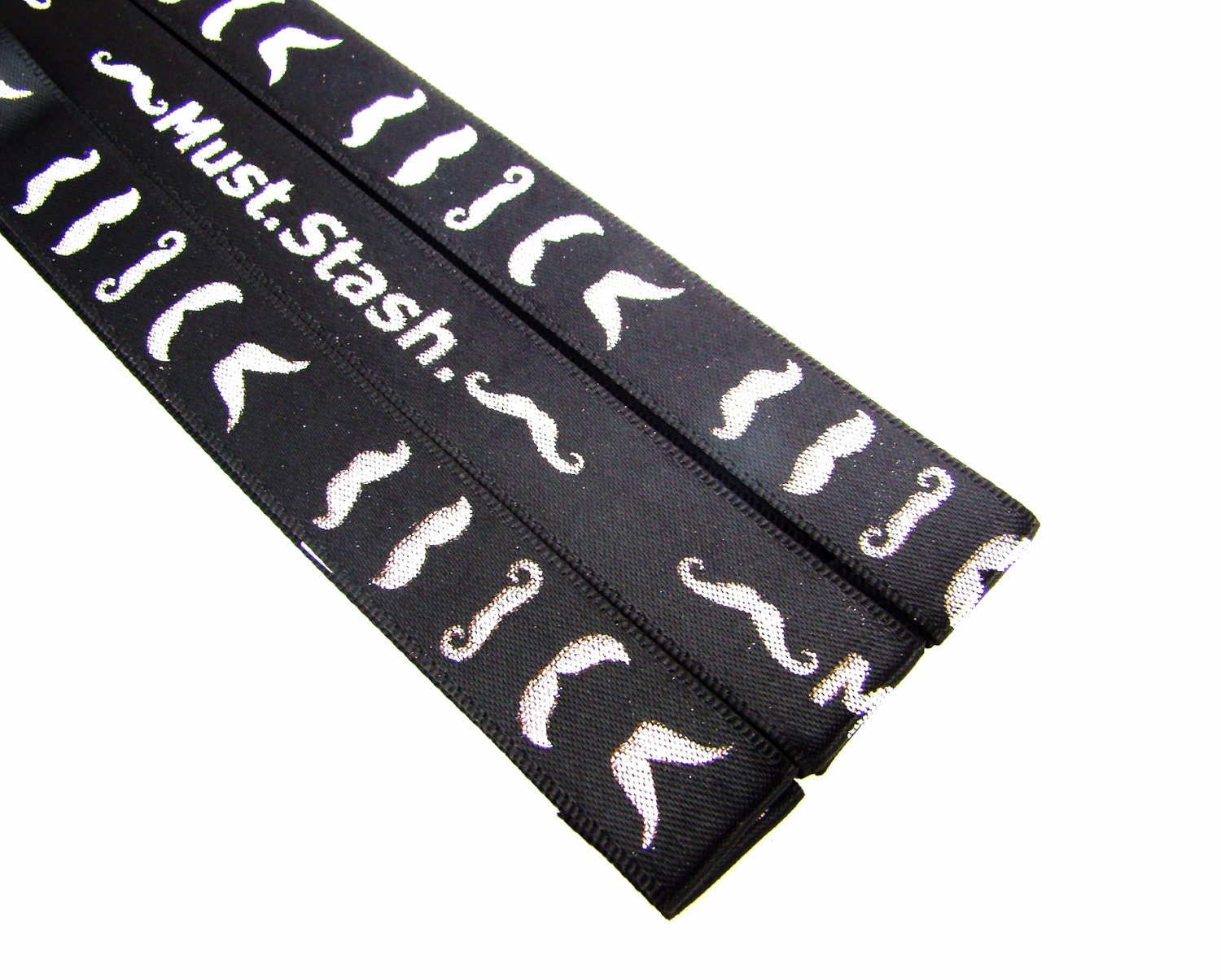 Magnet Bookmark - Pattern Keeper - 3 - Mustache Must-Stash
