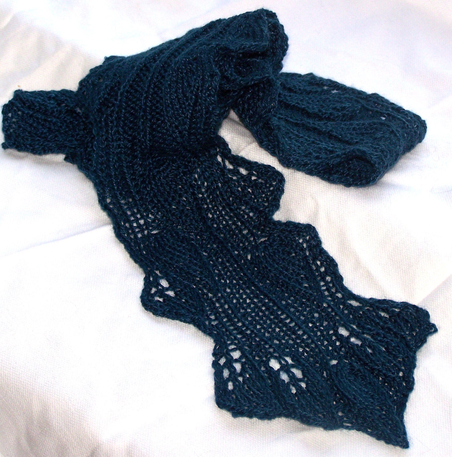 Queenie Neckwarmer PDF Knit Pattern - Lace,Leaves and Roses Perfect for anyone
