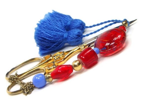 Scissor Fob Beaded Quilting  Sewing Cross Stitch Needlepoint Bright Red Blue