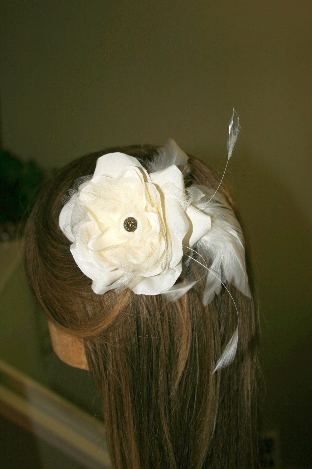 Danielle hand made wedding fascinator brooch by Love Charlie-bridal-feathered head piece-
