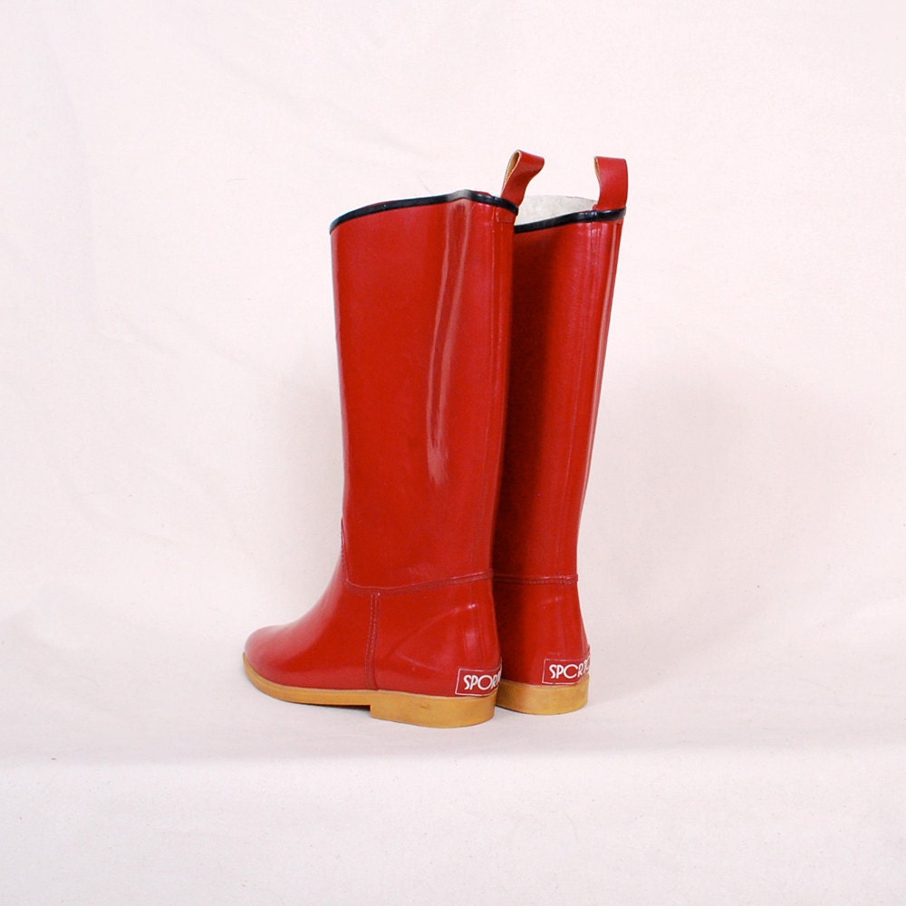 Rain Boots 7 M  - vintage riding boots, shearling wool lined, womens boots, bright red, perfect for spring - FREE Worldwide Shipping