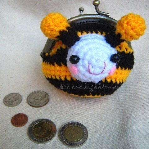 Crochet Pattern - Bee Coin purse