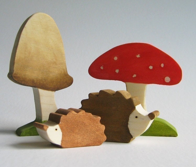 Wooden Hedgehogs and Mushrooms- Waldorf Toy- Nature Table