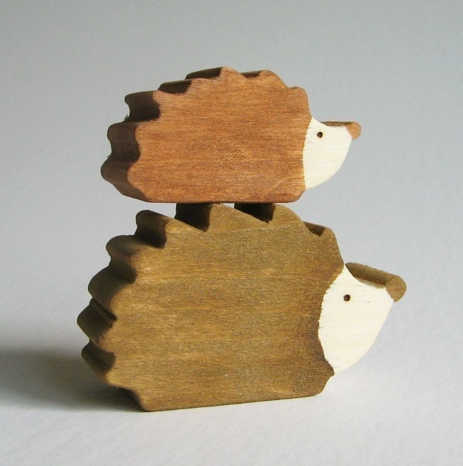 Wooden Hedgehogs and Toadstool Toys- Waldorf Toy- Nature Table Autumn- Forest animal