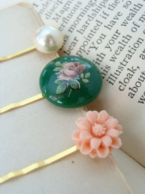 Sweet And Simple Hair Pins. Gold FREE SHIPPING