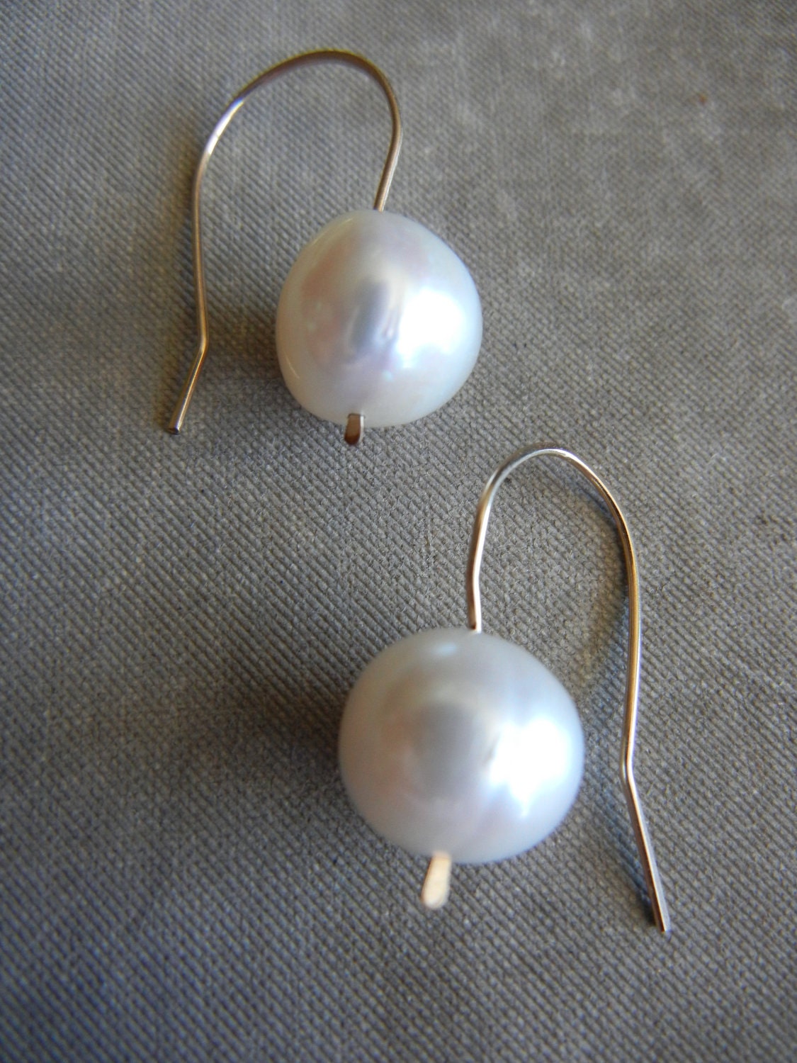 Lucine- Ivory Freshwater Pearl Earrings