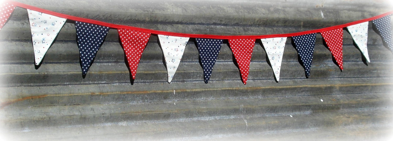 Memorial Day, 4th of July fabric patriotic red, white, and blue star banner garland