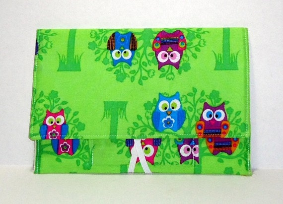 Wacky Owls on Green Deluxe Shopping Cart Coupon Organizer - FREE Shipping