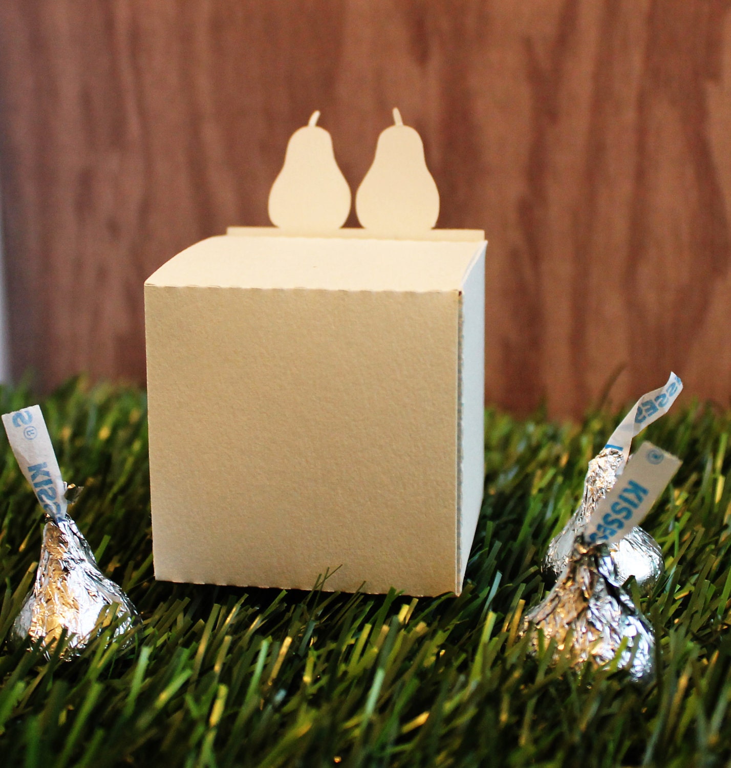 Wedding Favor Boxes Perfect Pear Set of 25