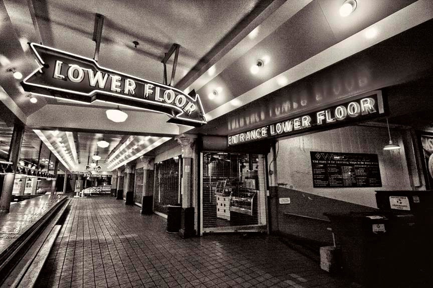 Lower Floor - 9" x 13"Giclée Fine Art Photograph printed on Moab Entrada Fine Art RAG 300 gsm Natural White paper