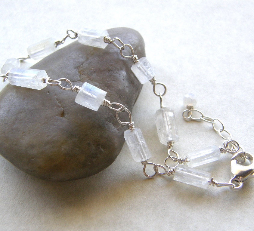 Delicate Moonstone Bracelet, Dainty Bridal Bracelet, Layering Bracelet