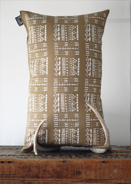 Giza Pillow  -  Hand Printed Pillow- Modern Print - 13x19 - by Bark Decor