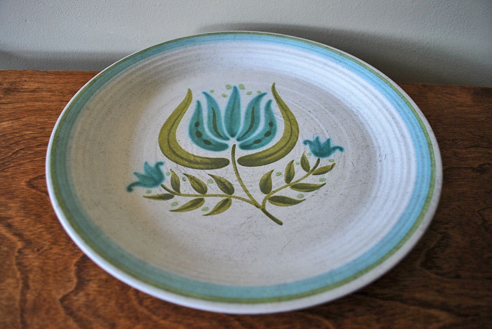 Franciscan Earthenware Tulip Time Round Platter