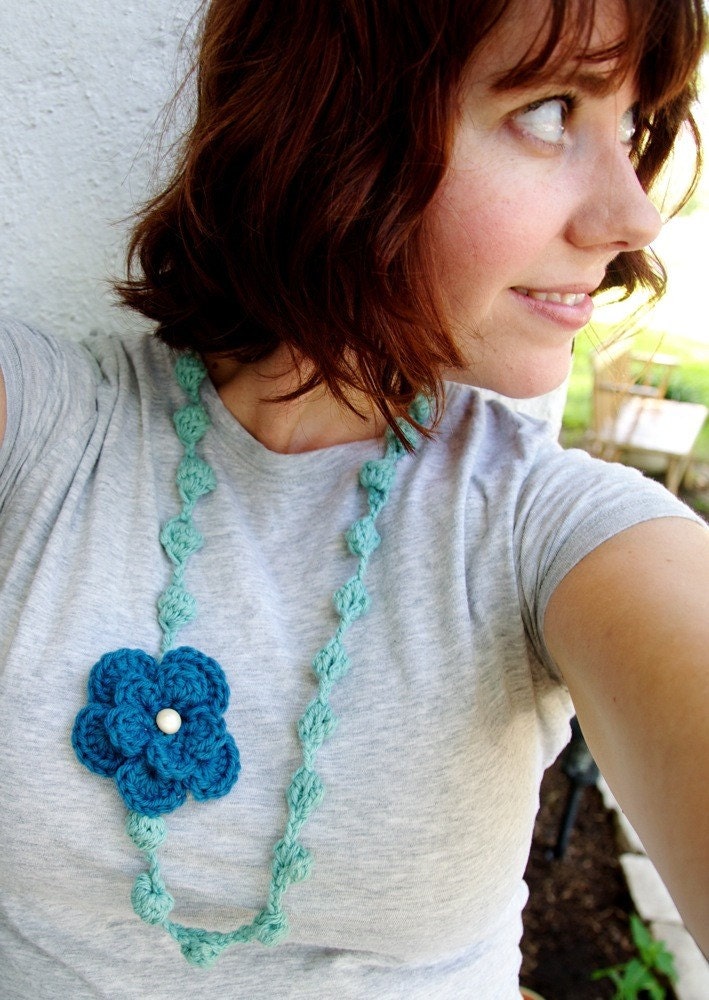 Bobble Necklace with Flower