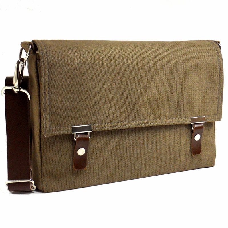 11" MacBook Air messenger bag with leather strap - medium brown herringbone