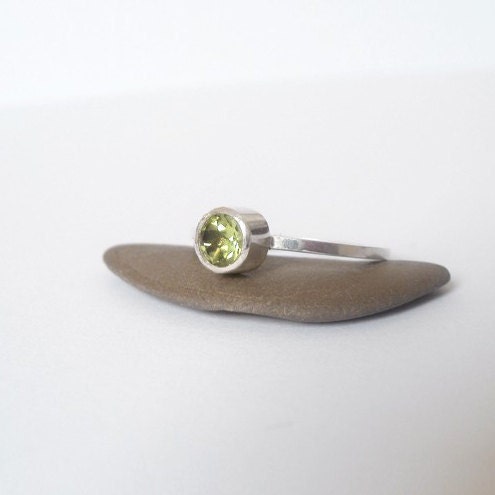 Natural Untreated Peridot and Sterling Stacker or Solitaire Ring, US size 7