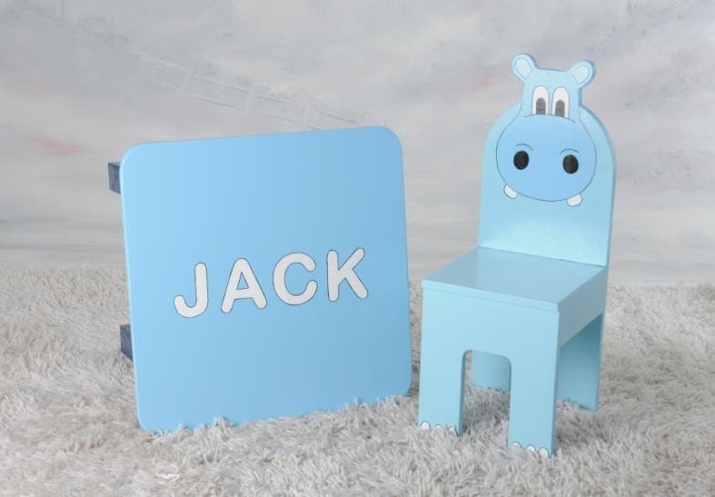 NEW - iChart Personalized Kids Table and Chair Set with 1 Animal Chair
