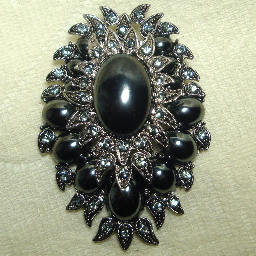 Black Pearl Pin Brooch,  Large Metallic Black Pearl Pin or Pendant, Silver Setting  Taupe Gray Rhinestones.. Late 1980s  FAABULOUSSS