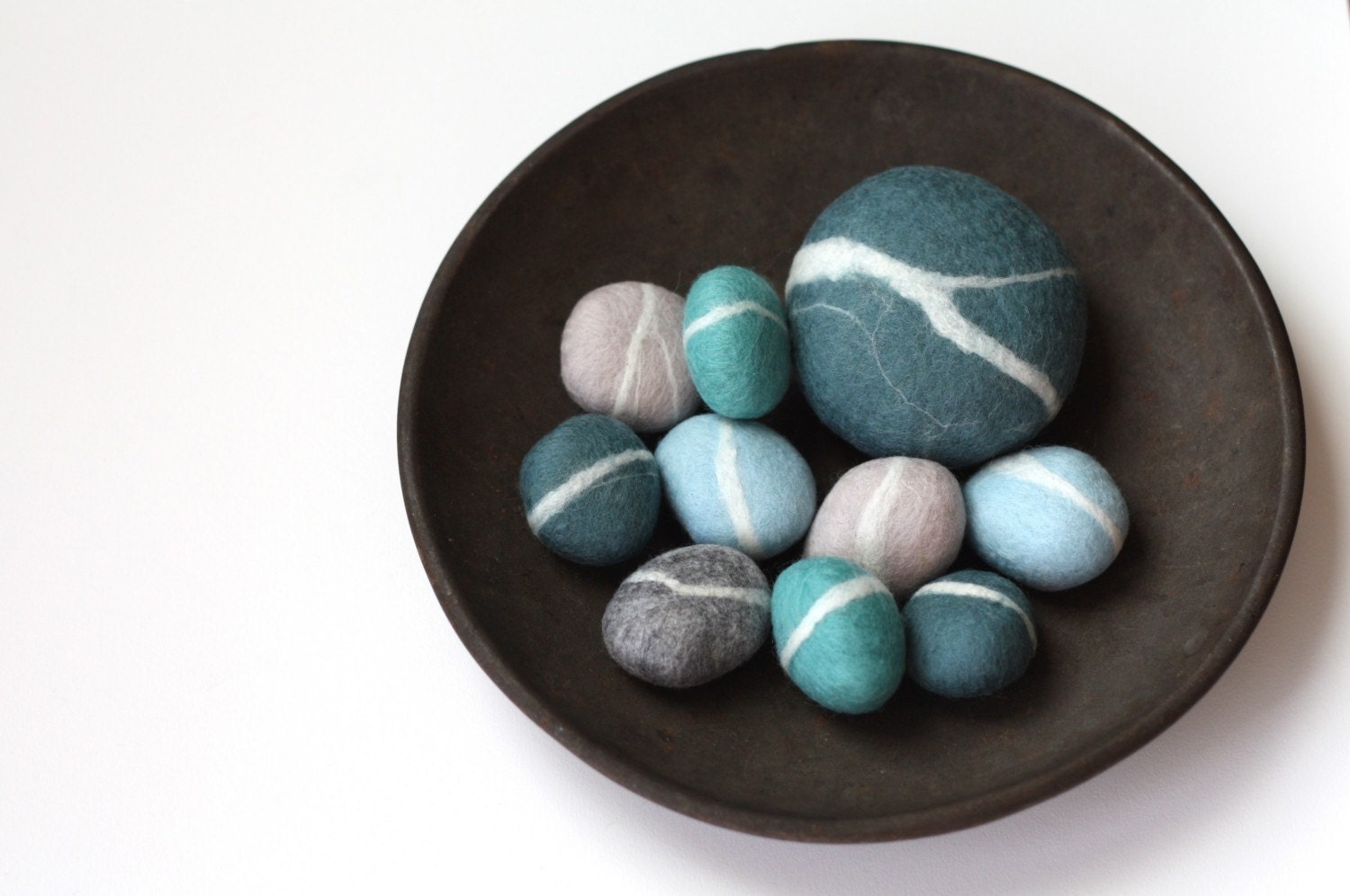 Felted Pebble Gift Set in Blue tones