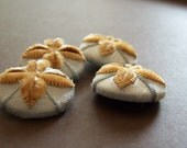 Gorgeous velvet-fabric covered button collection 2-size 45