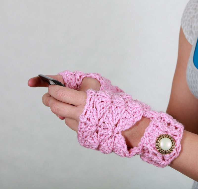 Pink Driving Gloves