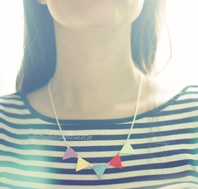 Necklace Garland. Beauty and Geometric Triangle  Bunting Necklace