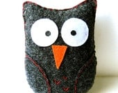 Medium Charcoal Gray Owl softie