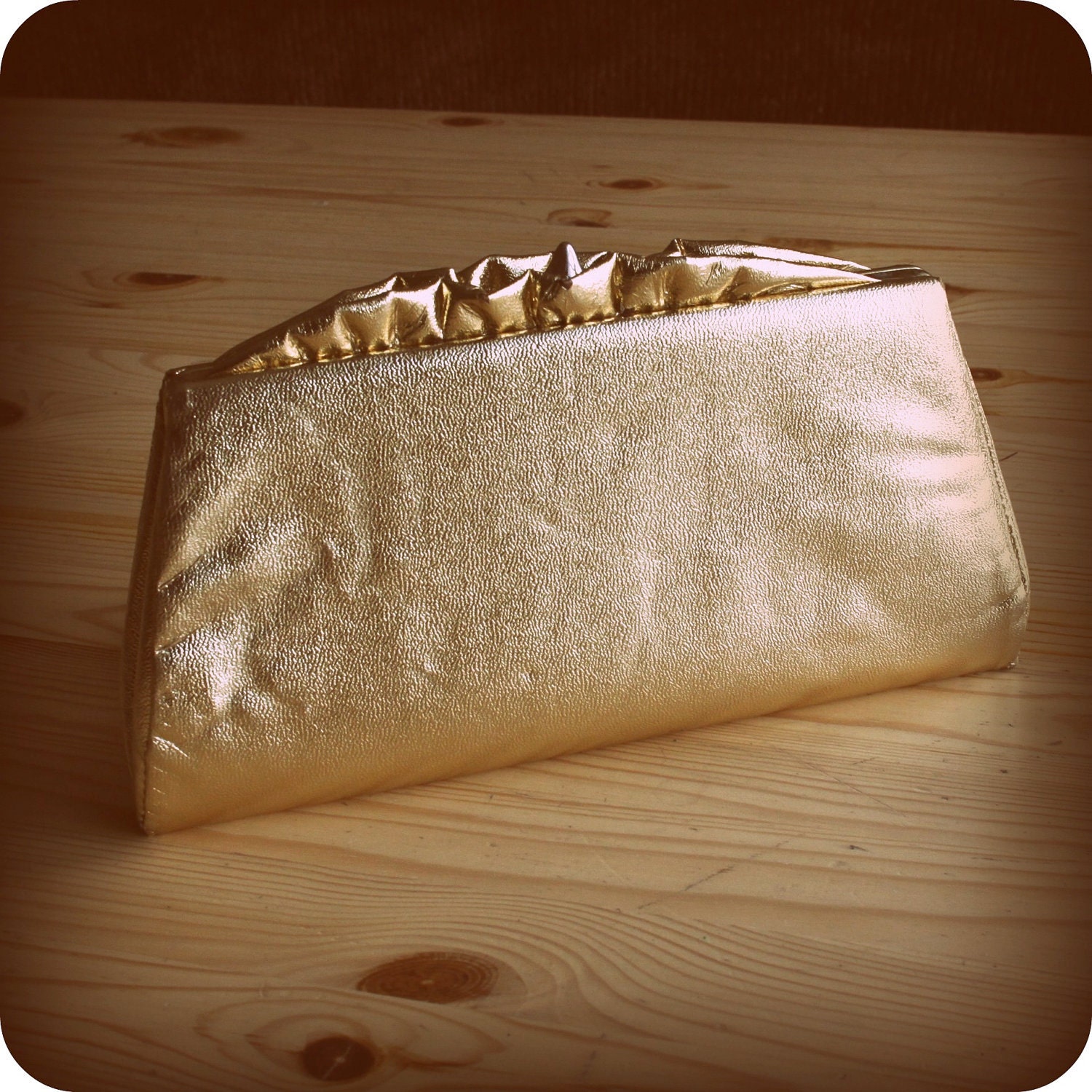 SALE 1960's metallic gold bullet clasp ruffle clutch
