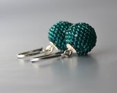 emerald earrings beadwork with silver