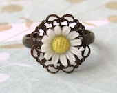 Flower Ring Vintage Daisy Ivory Filigree Adjustable Cabochon Antiqued Brass
