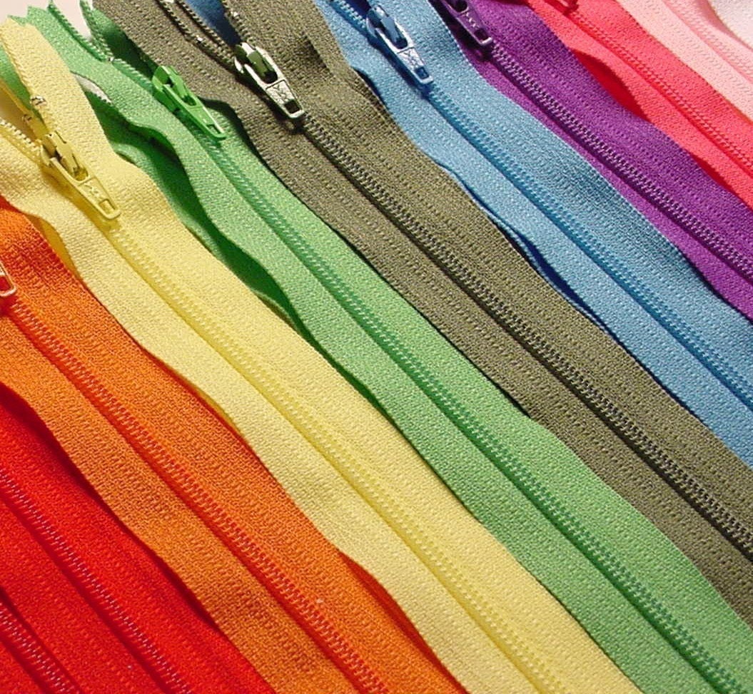 SALE 25 Assorted 9 Inch Zippers red orange yellow green blue purple pink black white gray brown magenta