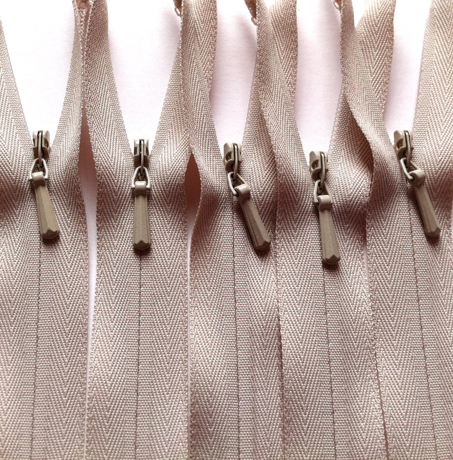 16 Inch Invisible Zippers YKK Color 572 Beige 10 Pieces