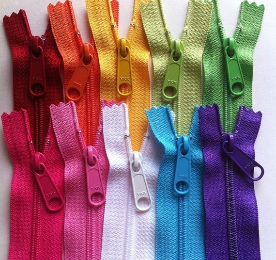 Zippers: 14 Inch 4.5 Ykk Purse Zippers with a Long Handbag Pull 10 Piece Rainbow Pack