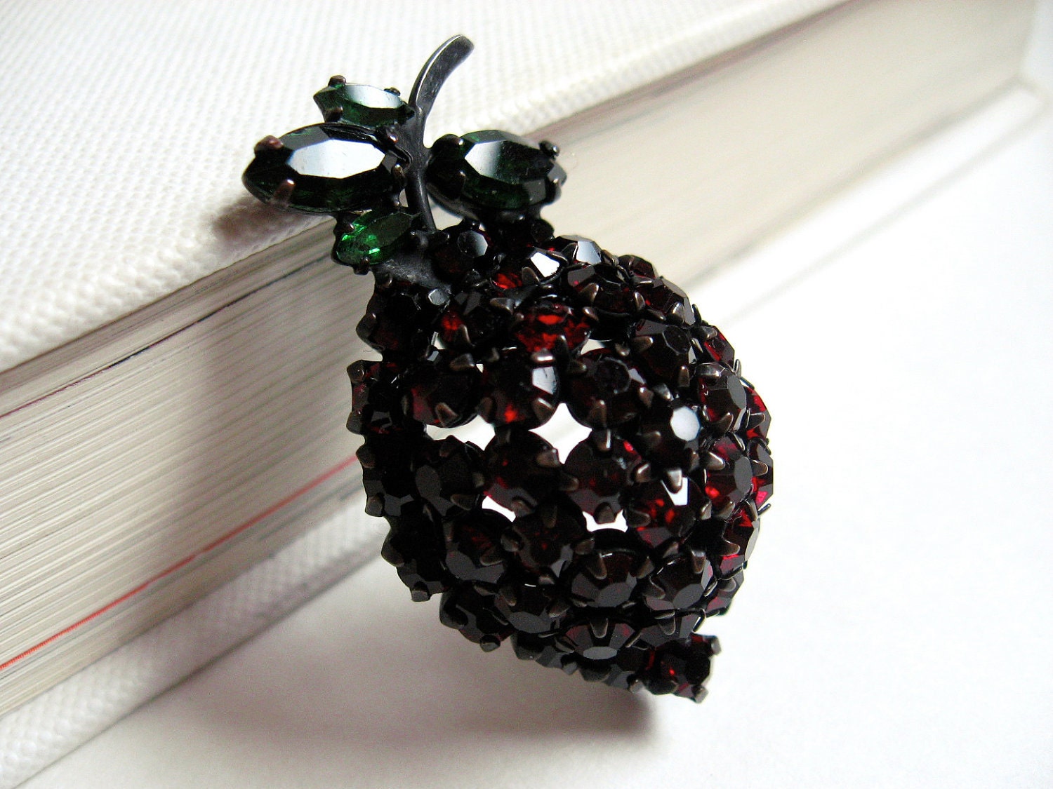 Warner Strawberry Brooch Rhinestone Vintage 1950s